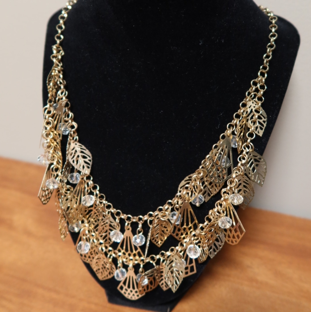 Necklace and Earring set